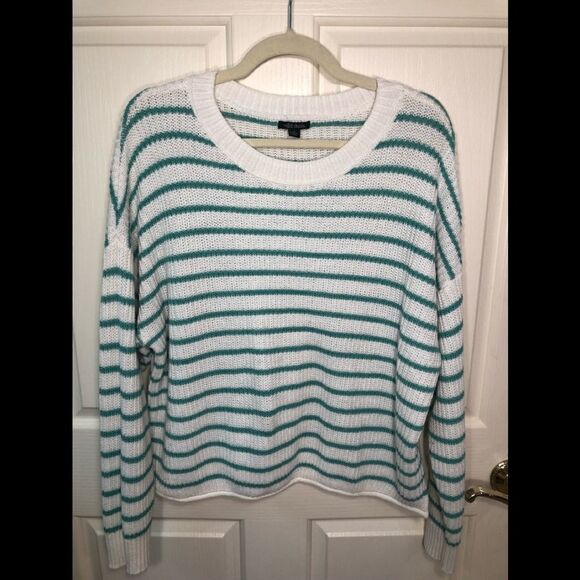 Wild Fable sweater  - Picture 1 of 4